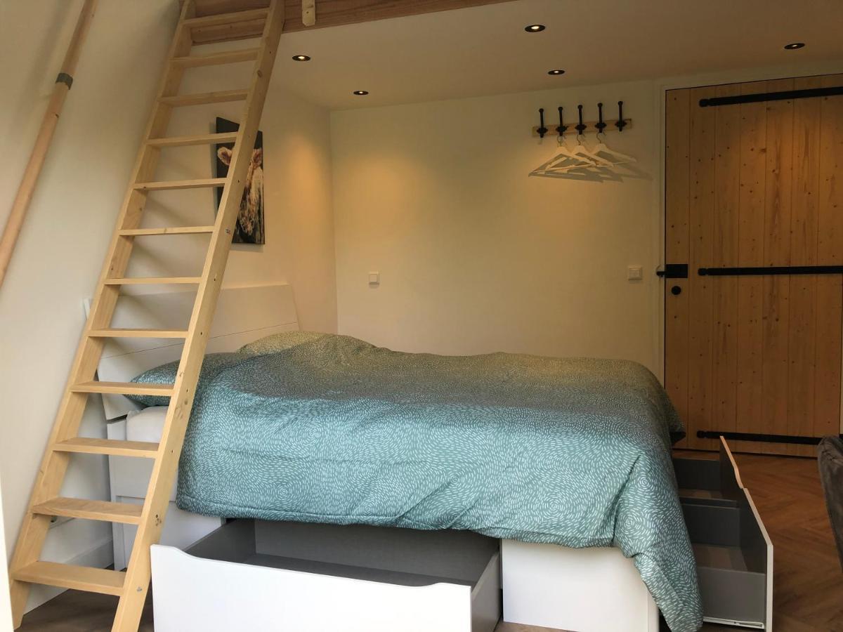 Flora'S B&B Landsmeer Екстер'єр фото